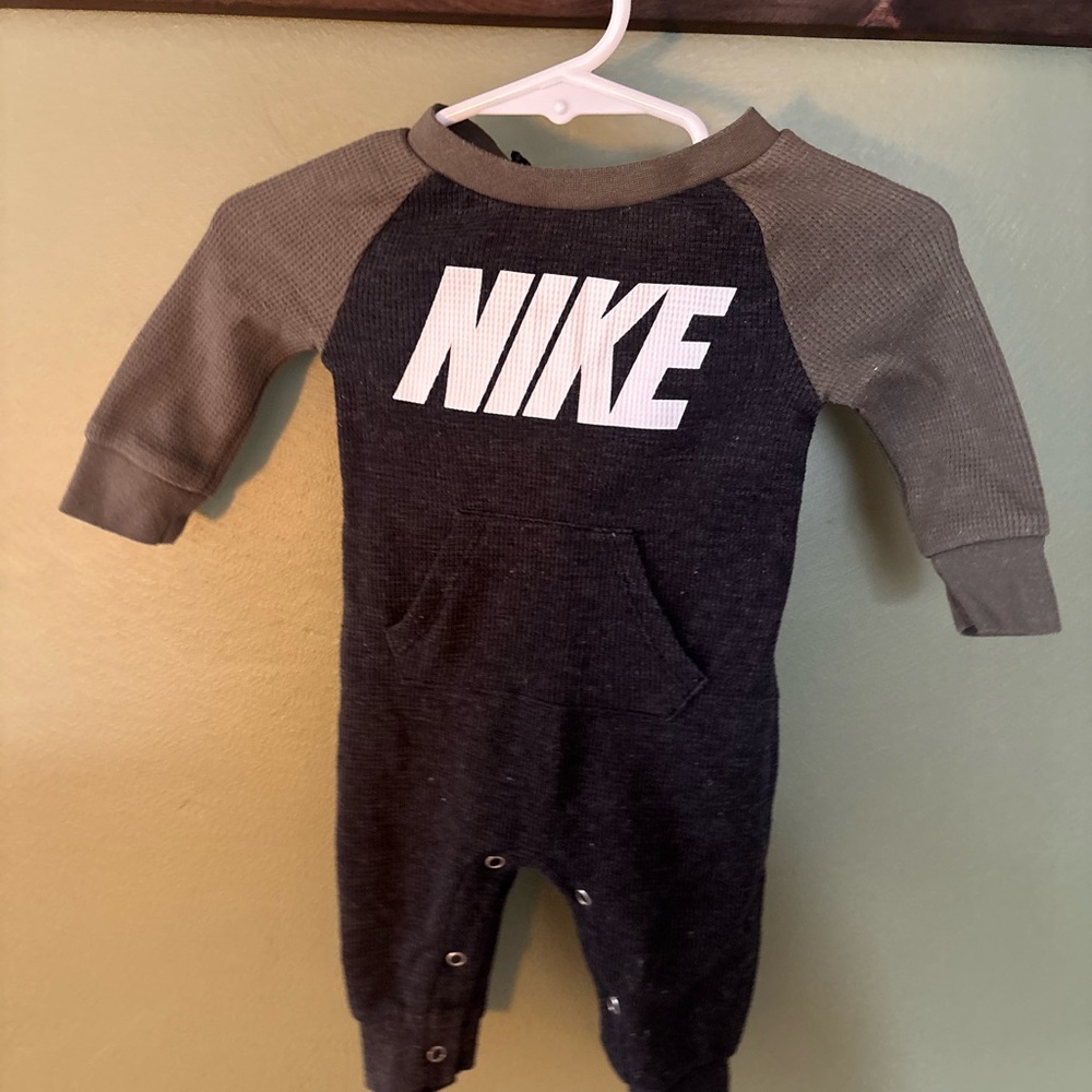 Nike Kids One Piece - Black and Dark Gray